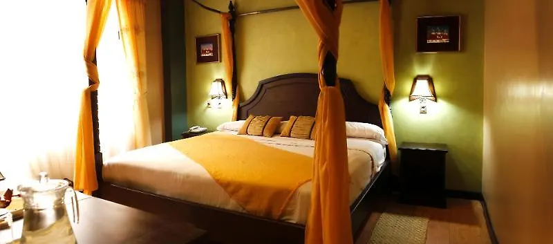 **** Hotel Morenica Del Rosario Cuenca Ecuador