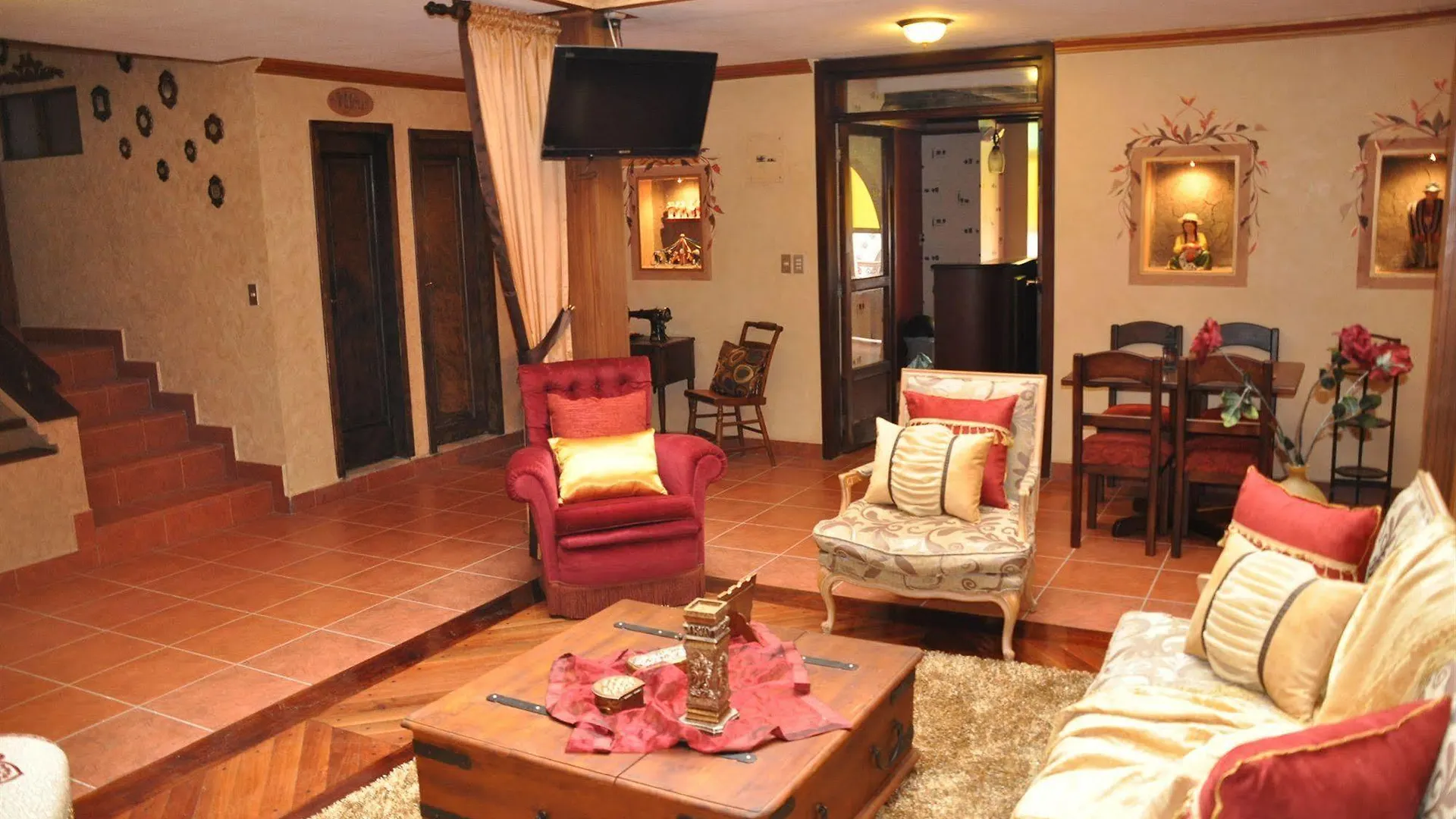 Morenica Del Rosario Cuenca Hotel
